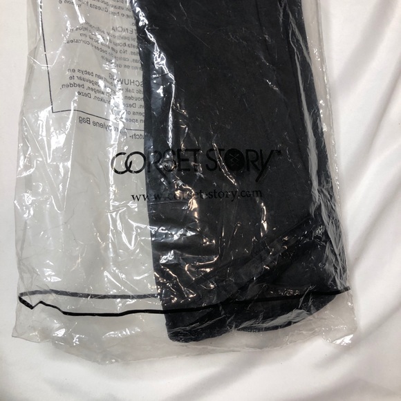 CorsetStory Plus size overbust black corset UK 18 - Picture 7 of 11